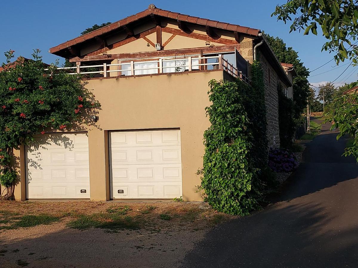Gite Chez Tiane Saint-Flour-L'Etang Exterior foto
